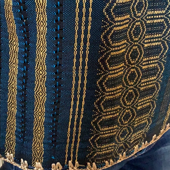 Mexican Tunic Made on a Treadle Loom. - Picture 6 of 8
